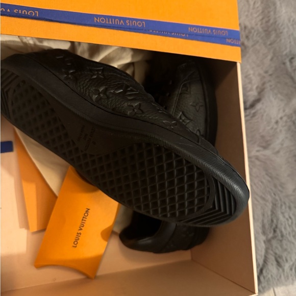 Louis Vuitton Luxembourg size 43 eu - Picture 2 of 4